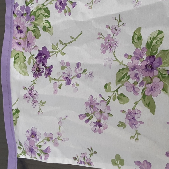 Purple Floral Aprons - Picture 5 of 5